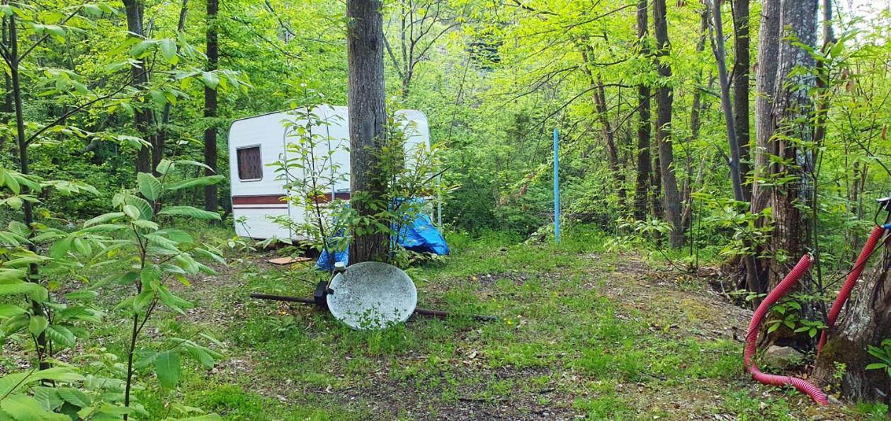 Camping Le P'Tit Bonheur Escaro Εξωτερικό φωτογραφία
