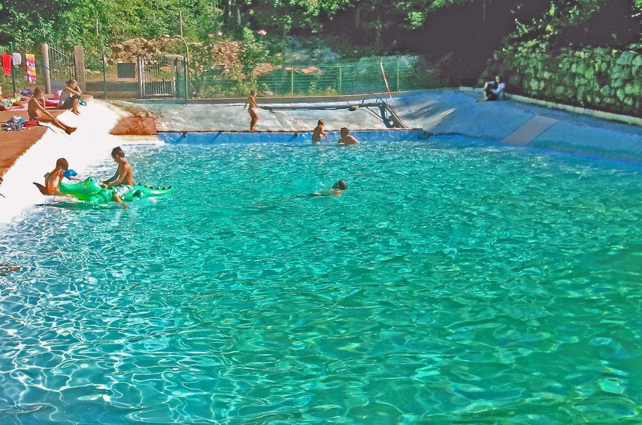 Camping Le P'Tit Bonheur Escaro Εξωτερικό φωτογραφία
